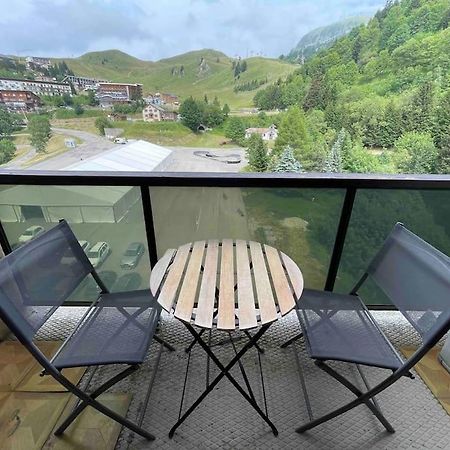 Studio Refait A Neuf Avec Balcon - Famille - Parking Couvert Chamrousse Eksteriør billede