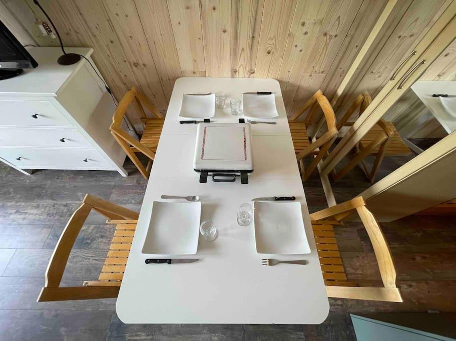 Studio Refait A Neuf Avec Balcon - Famille - Parking Couvert Chamrousse Eksteriør billede