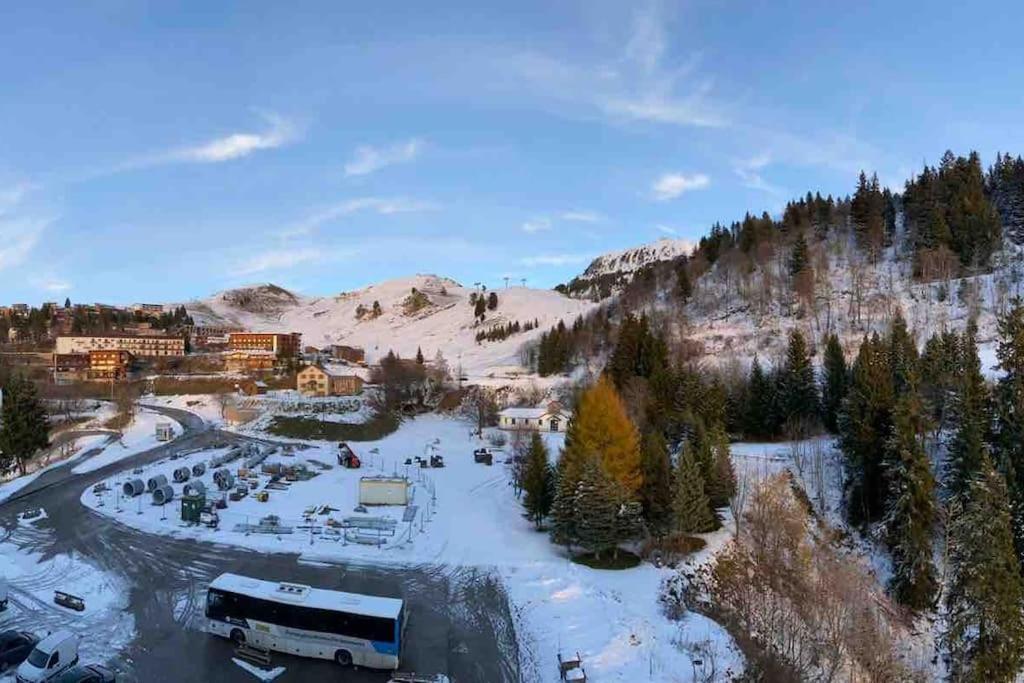 Studio Refait A Neuf Avec Balcon - Famille - Parking Couvert Chamrousse Eksteriør billede